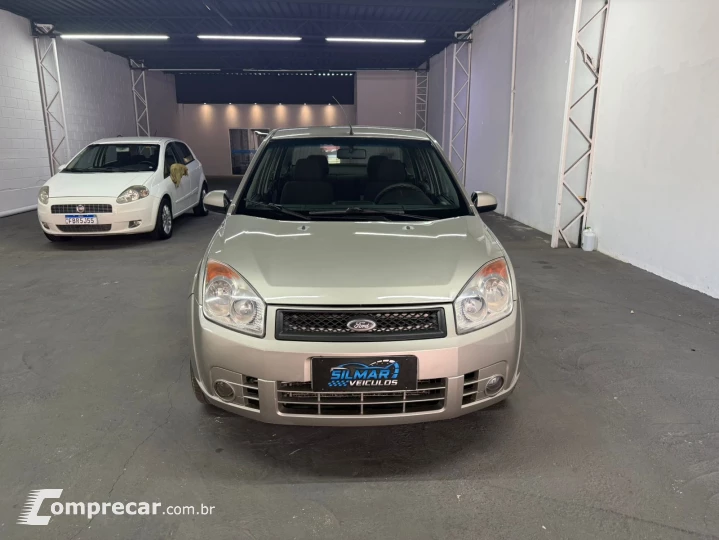 FIESTA 1.6 Rocam SE Sedan 8V