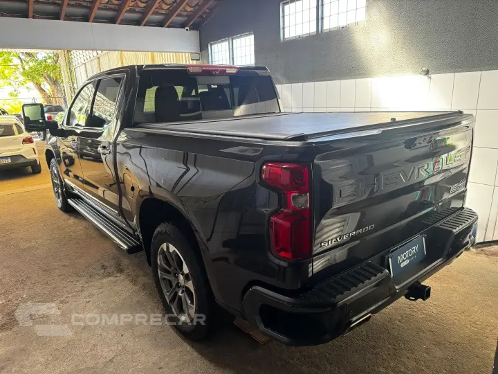 SILVERADO 5.3 V8 GASOLINA 1500 HIGH COUNTRY 4X4 AUTOMÁTICO