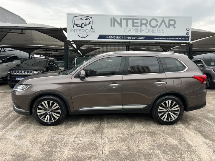 OUTLANDER 2.2 Mivec Di-d Hpe-s AWD