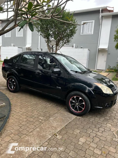 FIESTA 1.6 MPI Class Sedan 8V