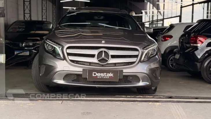 GLA 250 Vision 2.0 TB 16V 211cv Aut.