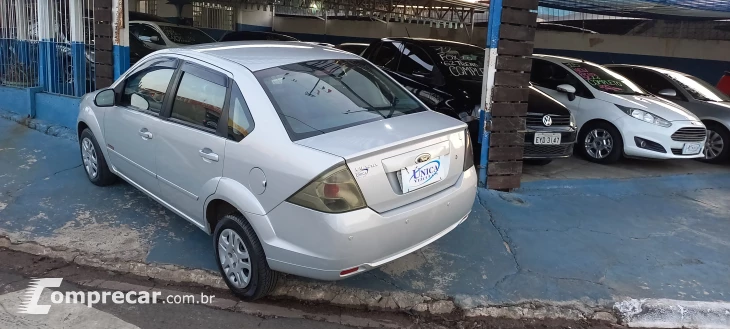 FIESTA 1.6 MPI Sedan 8V