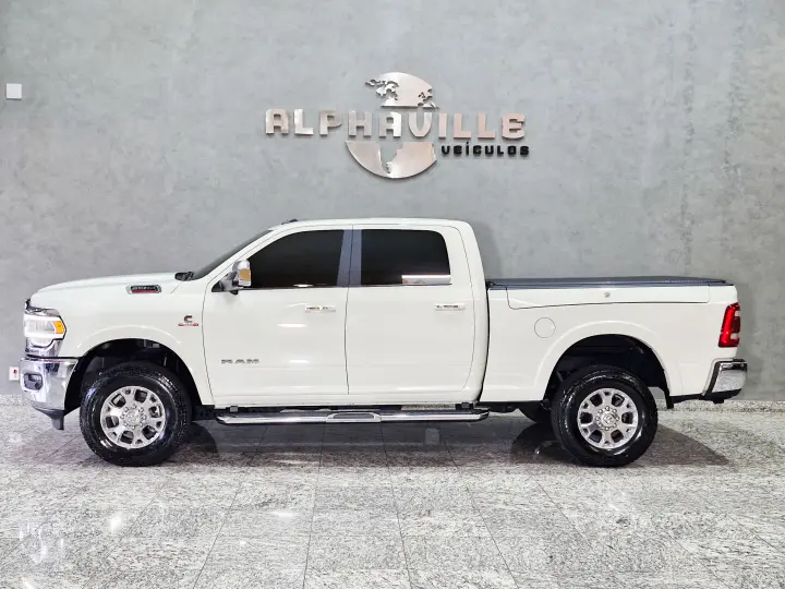 2500 6.7 I6 Turbo Laramie CD 4X4