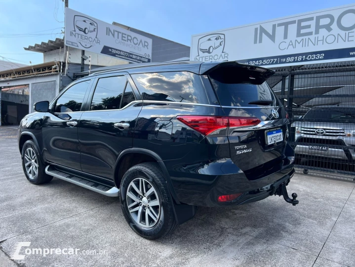 HILUX SW4 2.8 D-4d Turbo SRX 4X4