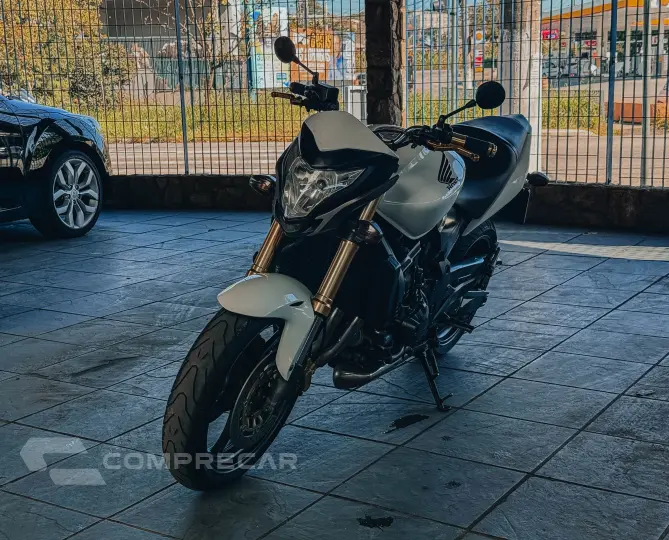 CB 600F Hornet