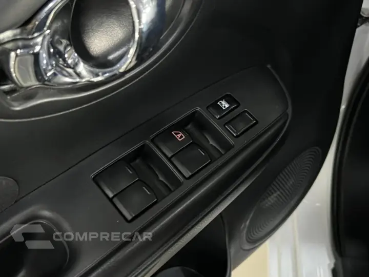 VERSA 1.6 16V FLEX SL 4P MANUAL