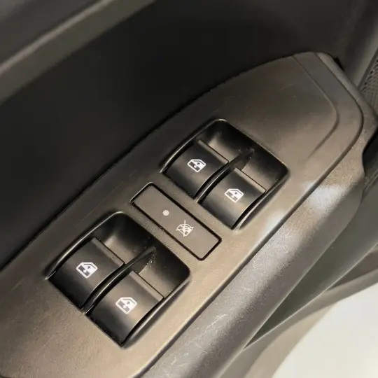 CRONOS DRIVE 1.3 8V Flex Aut.