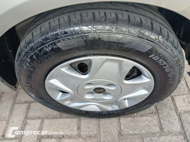 FIESTA SEDAN - 1.6 SE SEDAN 16V 4P MANUAL