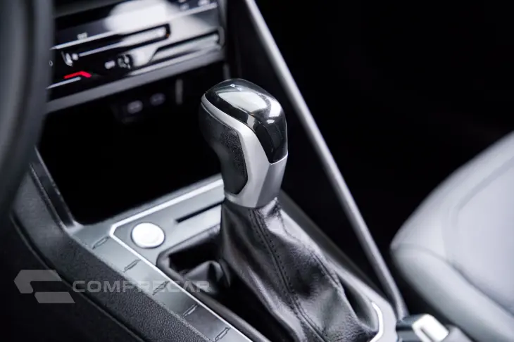 Nivus Highline 1.0 200 TSI Flex Aut.