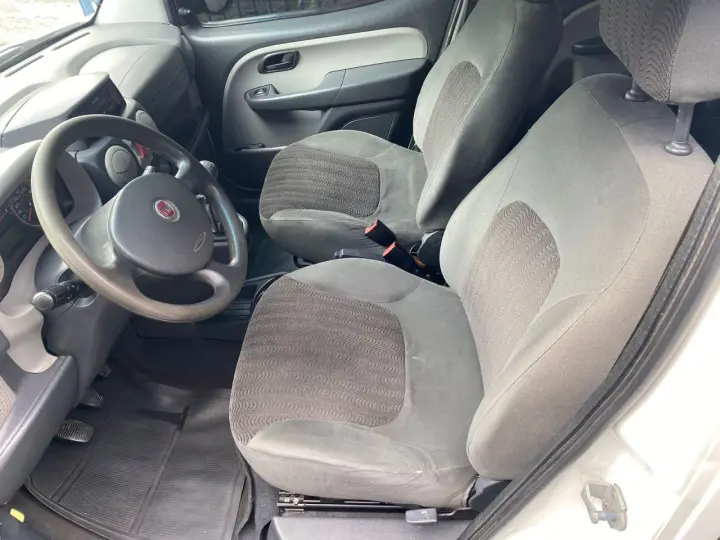 Doblo 1.8 16V 4P FLEX ESSENCE 7 LUGARES