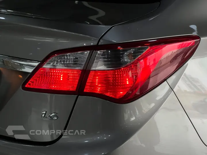 HB20S 1.6 COMFORT PLUS 16V FLEX 4P MANUAL