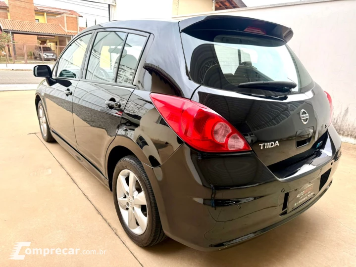 Tiida 1.8 SL