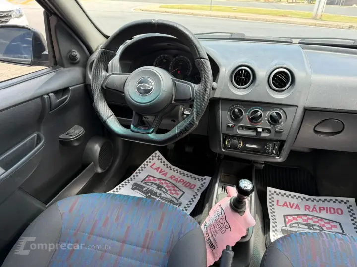 CELTA 1.0 MPFI Life 8V