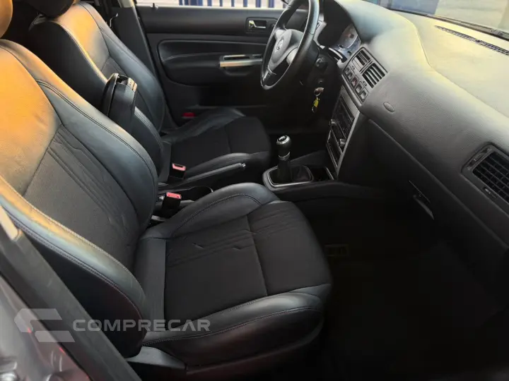 Golf Sportline 1.6 Mi Total Flex 8V 4p