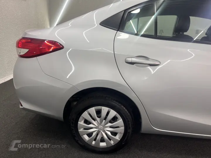 YARIS 1.5 16V Sedan XL