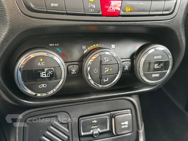 RENEGADE 1.8 16V Longitude