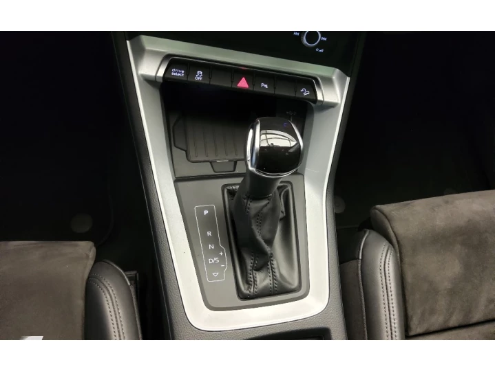 Q3 1.4 35 TFSI GASOLINA BLACK S TRONIC