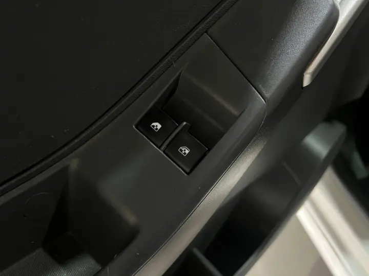MONTANA 1.4 MPFI LS CS 8V FLEX 2P MANUAL