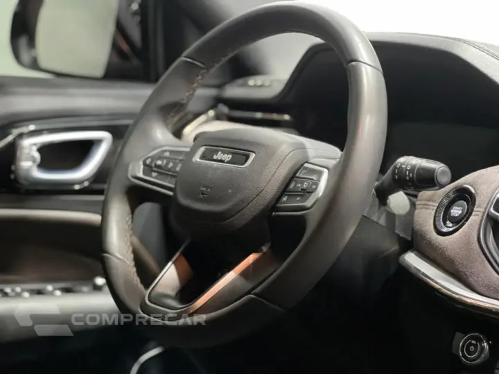 COMMANDER 1.3 T270 TURBO FLEX OVERLAND AT6