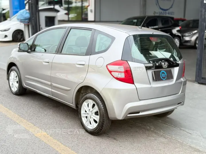 Fit LX 1.4/ 1.4 Flex 8V/16V 5p Mec.