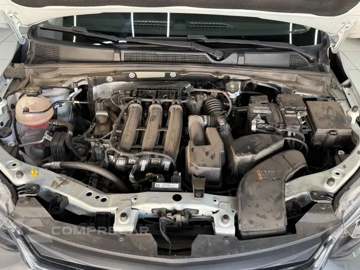 ONIX 1.0 Turbo Plus LT