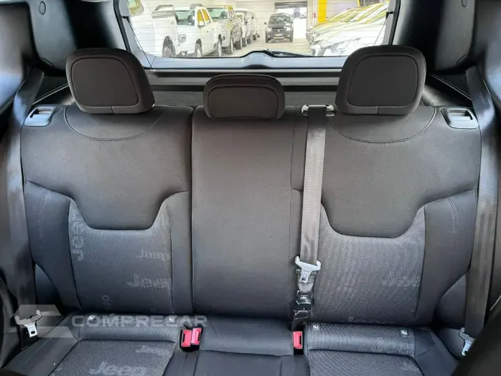 Renegade Sport 1.8 4x2 Flex 16V Mec.