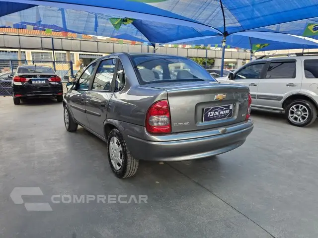 CLASSIC - 1.0 MPFI VHCE 8V 4P MANUAL
