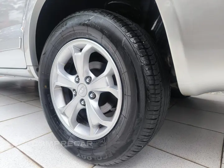 TUCSON 2.0 MPFI GLS 16V 143cv 2WD