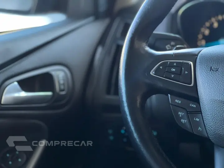 FOCUS 2.0 SE 16V FLEX 4P POWERSHIFT