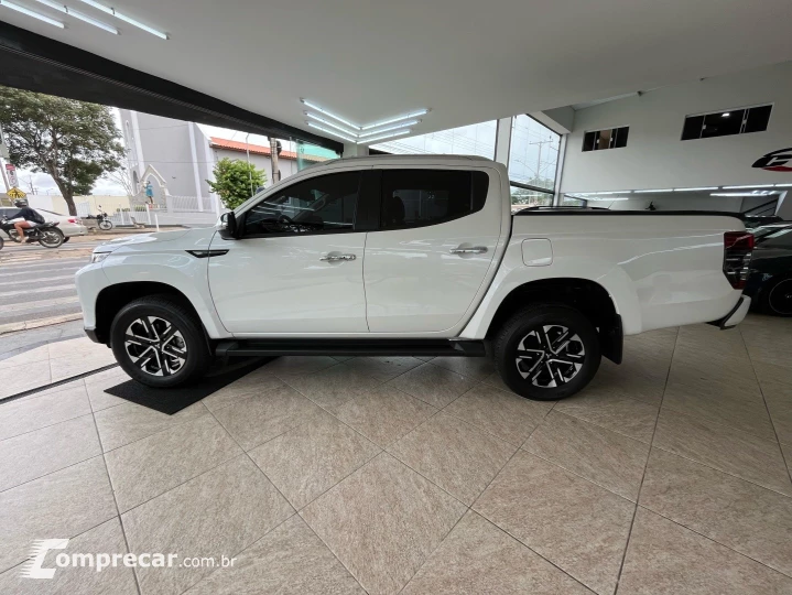 L200 TRITON 2.4 16V TURBO DIESEL SPORT HPE-S CD 4P 4X4 AUTOM