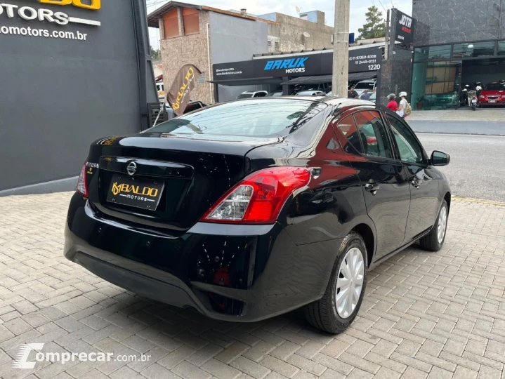 VERSA 1.0 12V FlexStart 4p Mec.