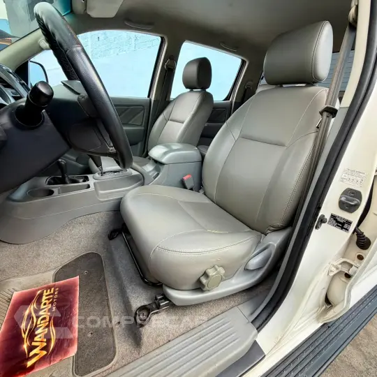 HILUX SRV 3.0 4x4 TURBO DIESEL AUTOMÁTICA