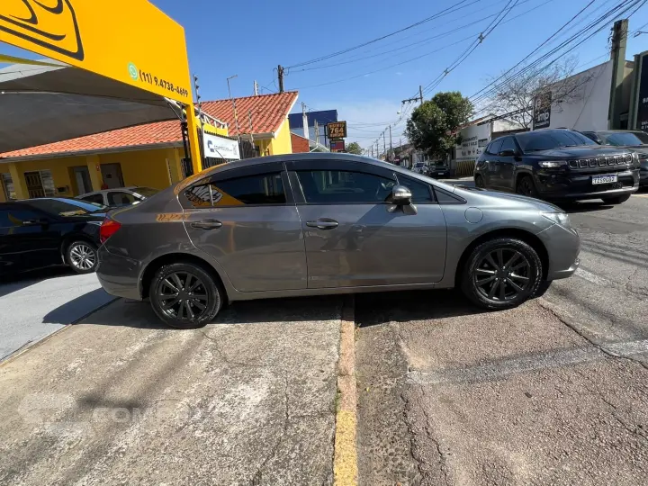 CIVIC 1.8 LXL 16V