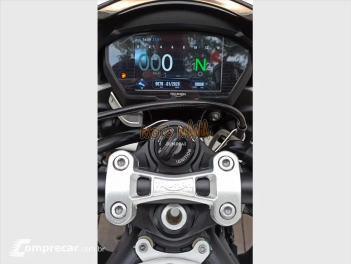 STREET TRIPLE 765 RS