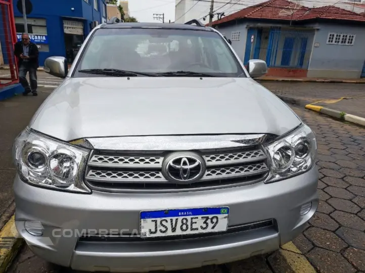 Hilux SW4 SR 4x2 2.7/2.7 Flex 16V Mec.