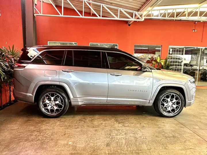 COMMANDER 1.3 T270 TURBO FLEX OVERLAND AT6