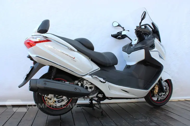 DAFRA MAXSYM 400i