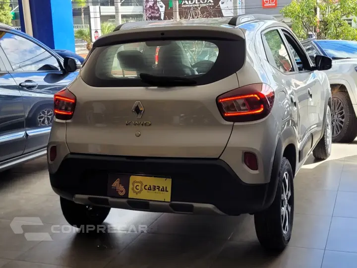 Kwid KWID OUTSIDER 1.0 Flex 12V 5p Mec.