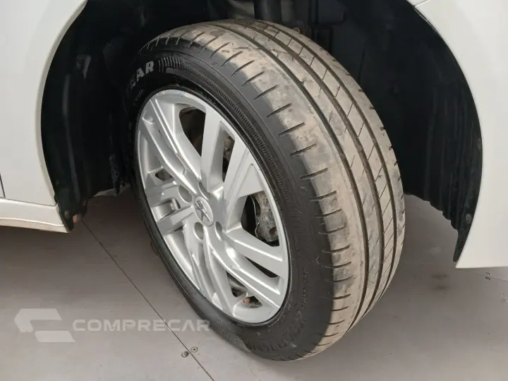 208 1.6 16V FLEX ACTIVE AT6