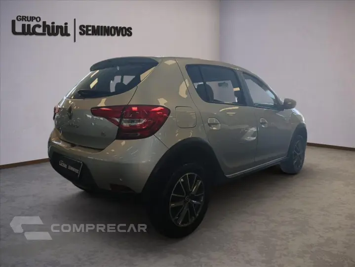 SANDERO 1.6 16V SCE FLEX INTENSE X-TRONIC
