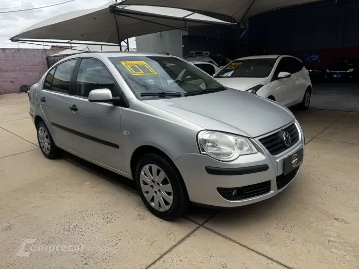 Polo Sedan 1.6 4P FLEX