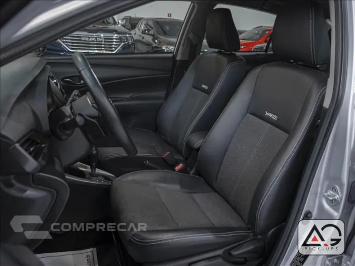 YARIS 1.5 16V Sedan XS Connect