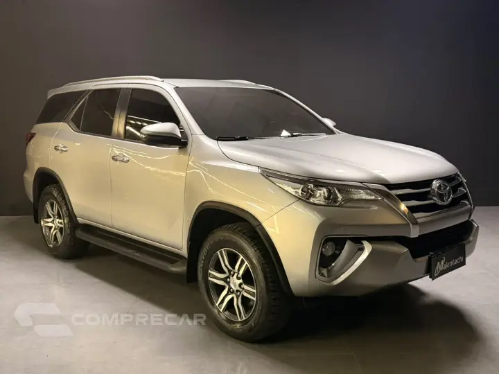 HILUX SW4 2.7 SRV 7 LUGARES 4X2 16V FLEX 4P AUTOMÁTICO