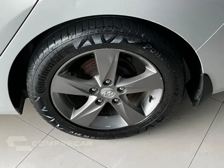 Elantra GLS 2.0 16V Flex Aut.