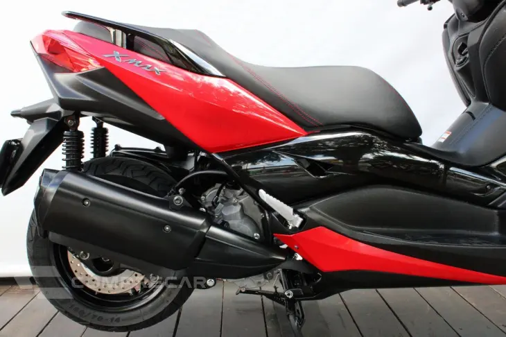 YAMAHA XMAX ABS