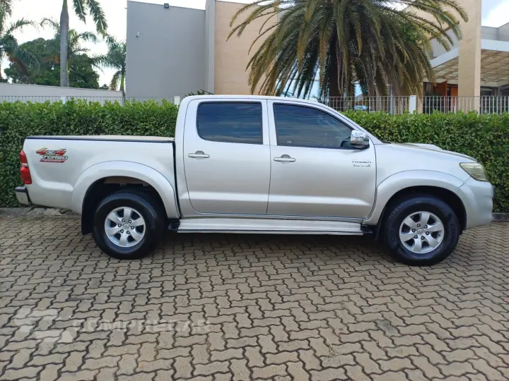 HILUX 3.0 SRV 4X4 CD 16V Turbo Intercooler