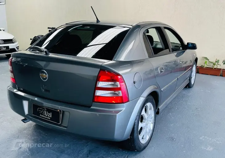 ASTRA 2.0 MPFI Advantage 8V