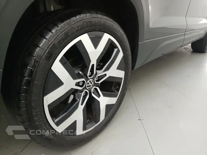 TAOS 1.4 250 TSI TOTAL FLEX HIGHLINE AUTOMÁTICO