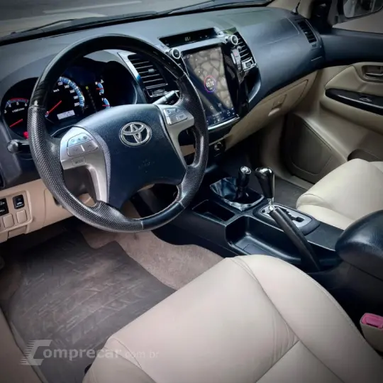 HILUX SW4 3.0 SRV 4X4 7 Lugares 16V Turbo Intercooler