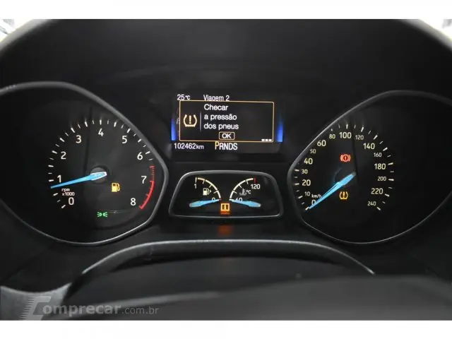 FOCUS HATCH - 2.0 TITANIUM 16V 4P POWERSHIFT